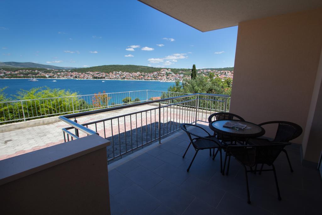 Apartments Kelic Trogir Bilik gambar