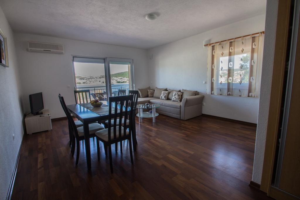 Apartments Kelic Trogir Bilik gambar